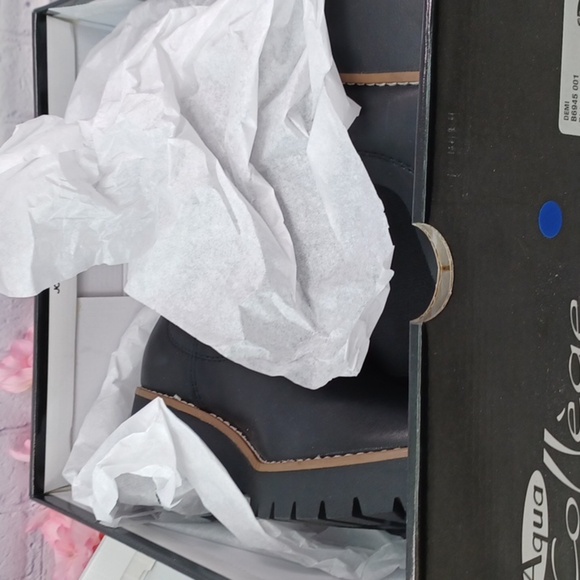 Aqua College Demi Waterproof Chelsea Boot NIB - Picture 8 of 8